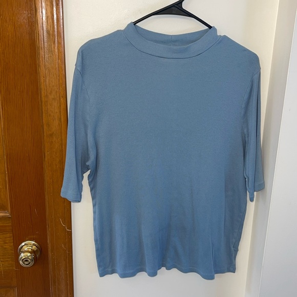 Top - Picture 1 of 2